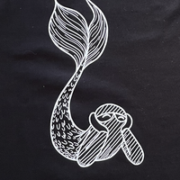 Q MERMAID T-SHIRT